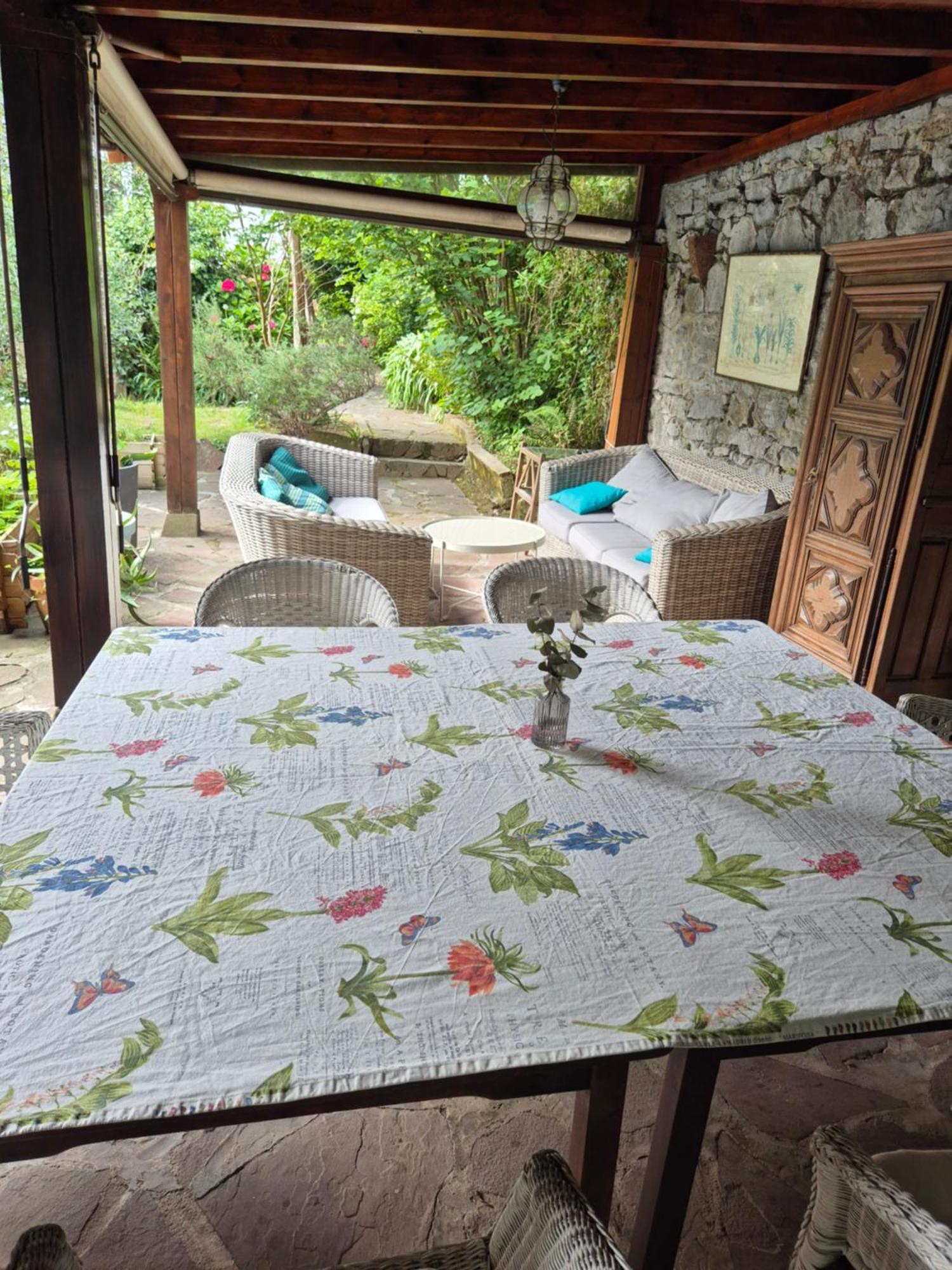 55 M2, Sunny Garden & Pool In 1905 Appartement