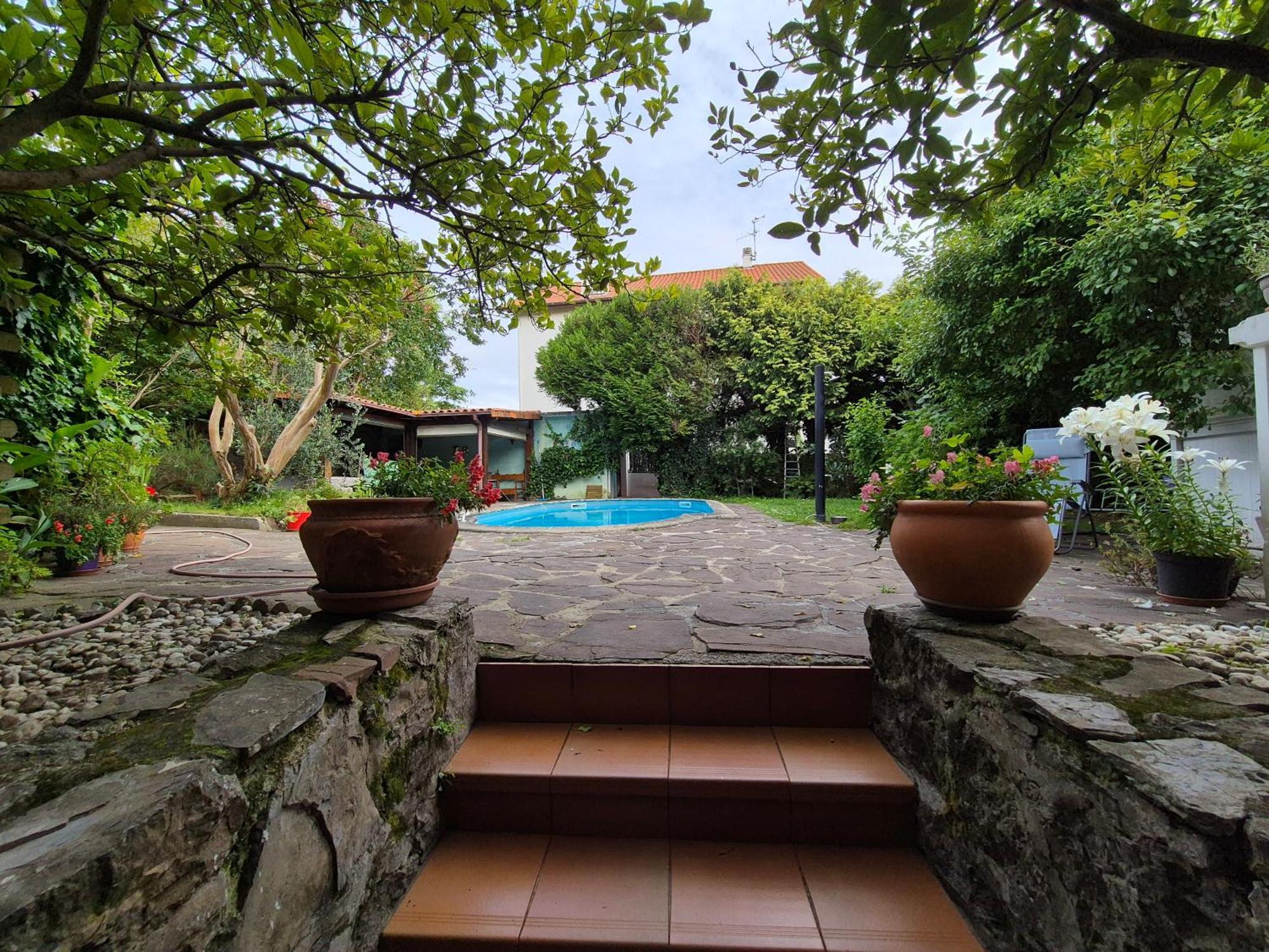 55 M2, Sunny Garden & Pool In 1905 * Hendaye